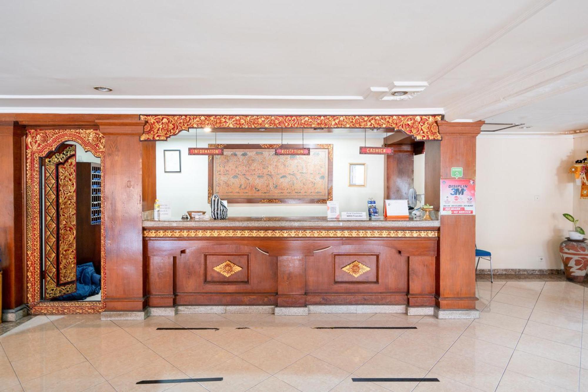 Reddoorz Plus At Mahajaya Hotel Denpasar Exterior photo