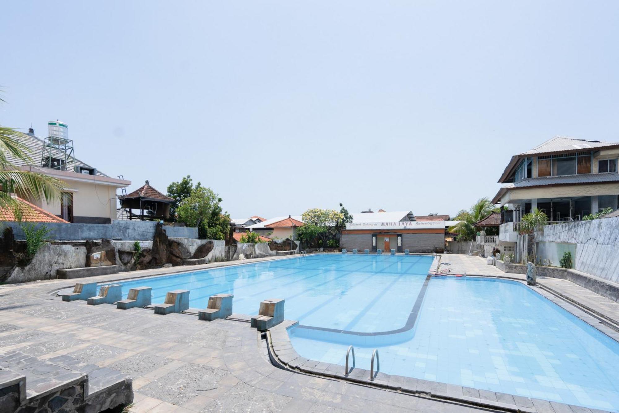 Reddoorz Plus At Mahajaya Hotel Denpasar Exterior photo