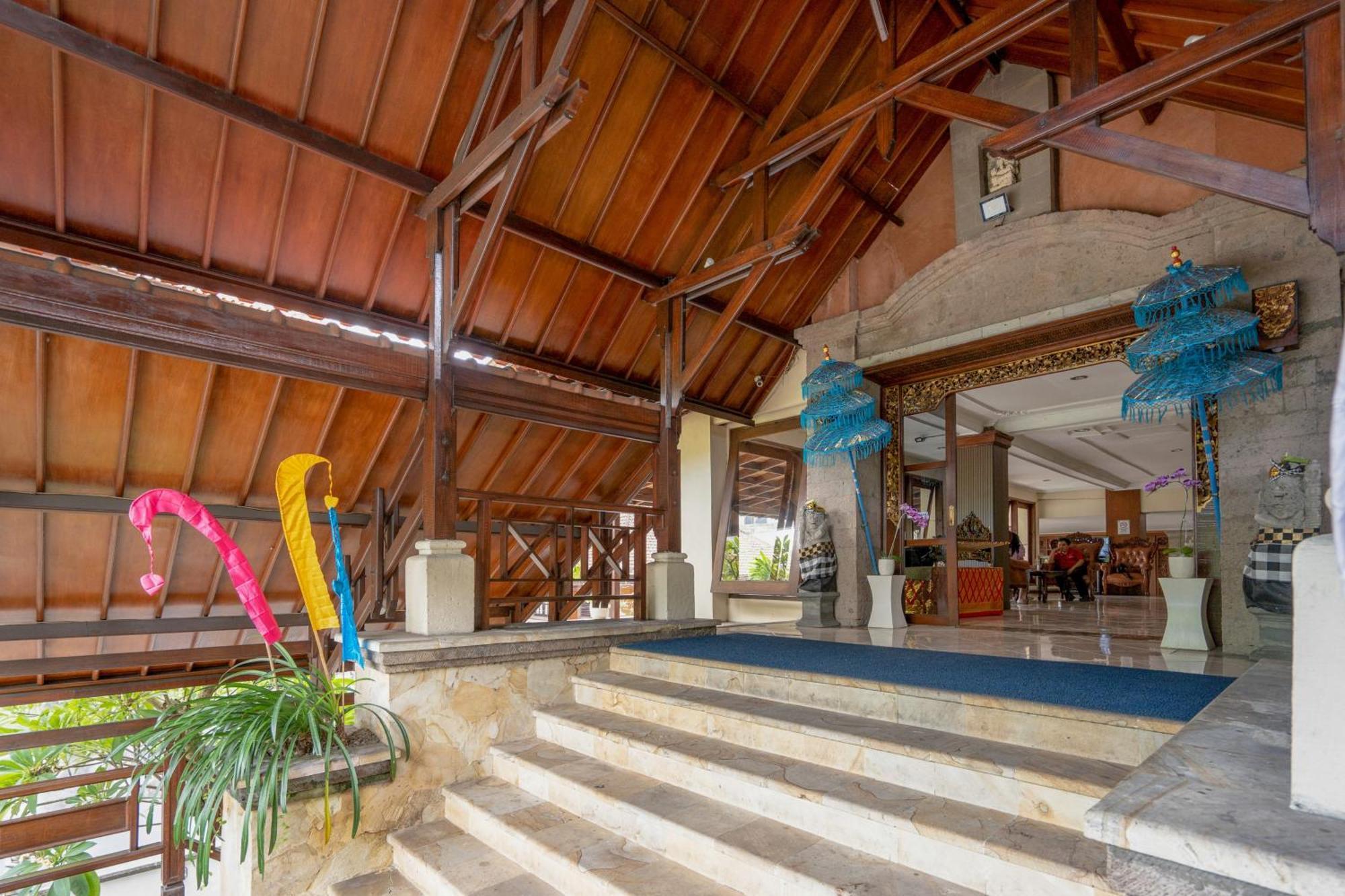 Reddoorz Plus At Mahajaya Hotel Denpasar Exterior photo
