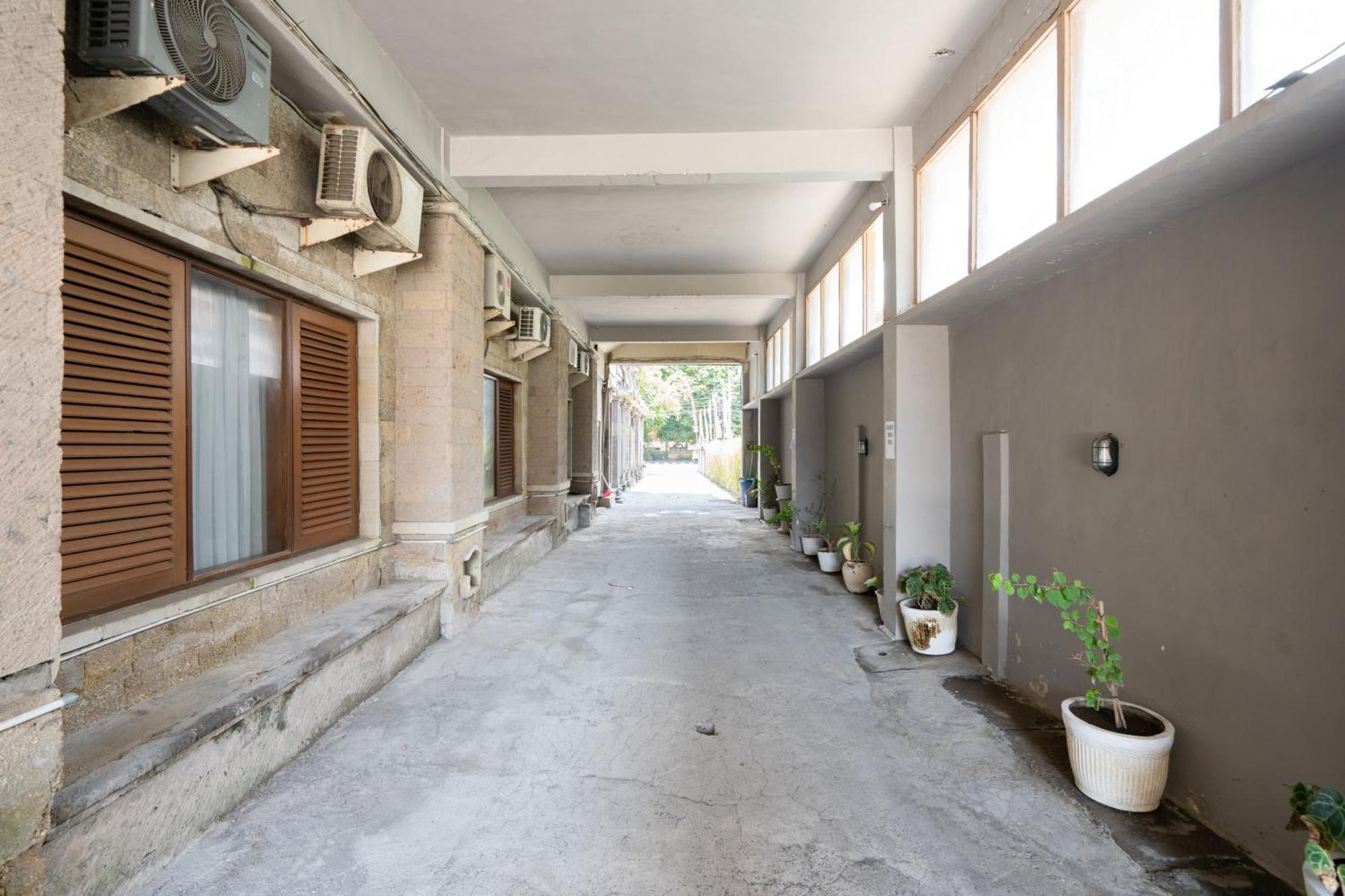 Reddoorz Plus At Mahajaya Hotel Denpasar Exterior photo