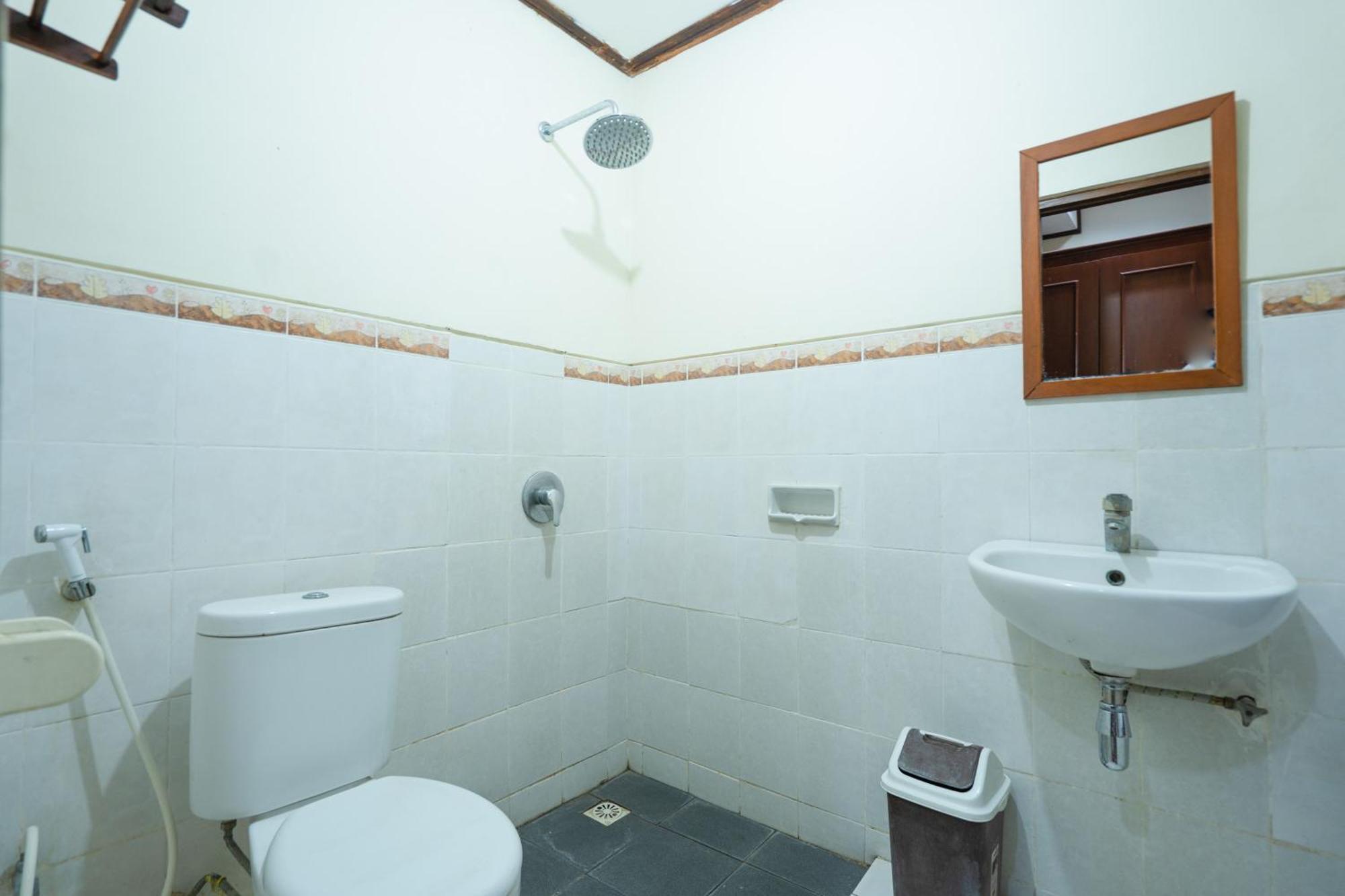 Reddoorz Plus At Mahajaya Hotel Denpasar Exterior photo