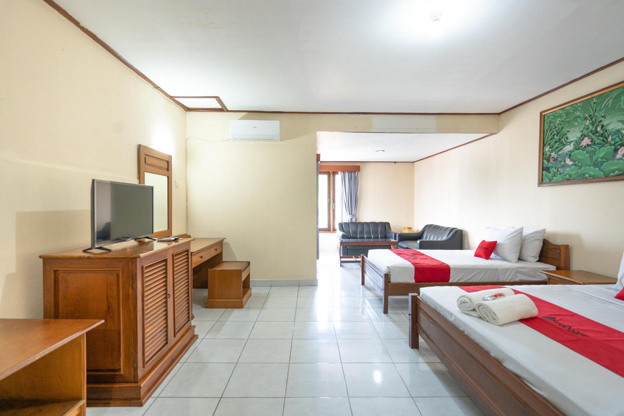 Reddoorz Plus At Mahajaya Hotel Denpasar Exterior photo